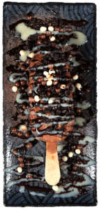 Magnum Kreationen bei Premium Hamburg – individuell gestaltete Magnum-Eis-Desserts mit einer Vielzahl von Toppings, stilvoll präsentiert. Perfekte Kombination aus Genuss und Ästhetik, ideal für Shisha- und Dessertliebhaber. - Wir haben den Magnum Pleasure Store nach hamburg gebracht