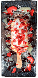 Magnum Kreationen bei Premium Hamburg – individuell gestaltete Magnum-Eis-Desserts mit einer Vielzahl von Toppings, stilvoll präsentiert. Perfekte Kombination aus Genuss und Ästhetik, ideal für Shisha- und Dessertliebhaber. - Wir haben den Magnum Pleasure Store nach hamburg gebracht