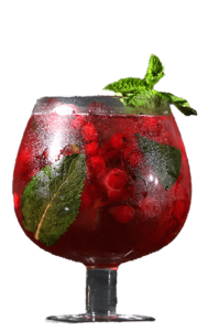 Alkoholfreier Cocktail mit Minze und Beeren