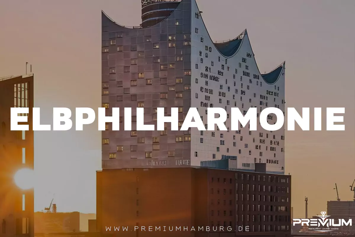 Die Elbphilharmonie in Hamburg bei Sonnenuntergang, nahe der Shisha Bar Elbphilharmonie.