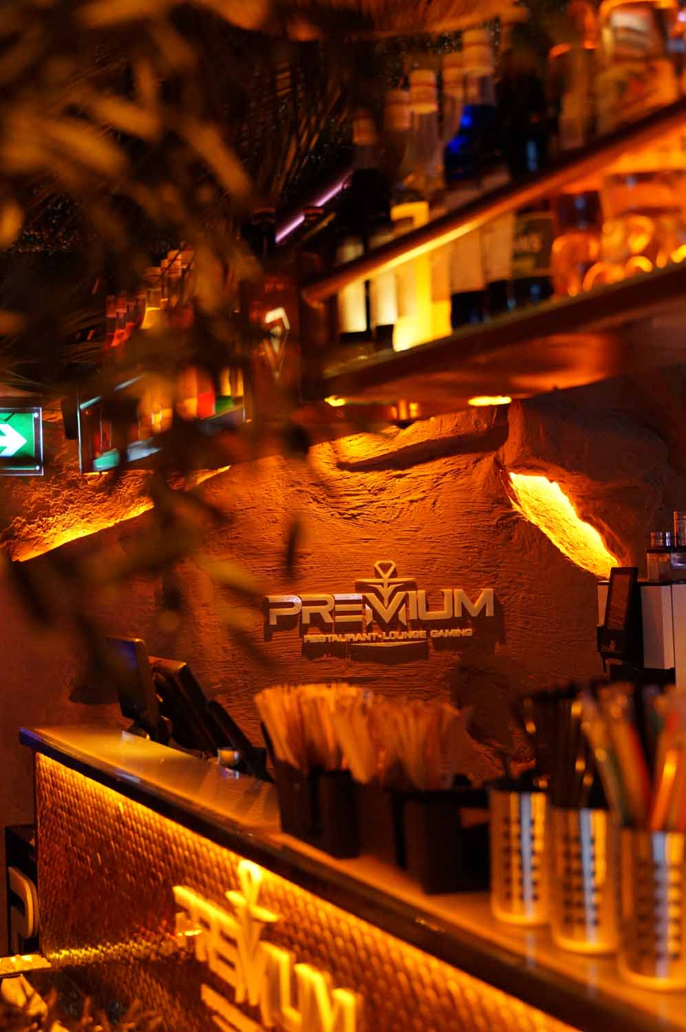 die beste shisha bar in der Nähe vom hauptbahnhof in hamburg mit gaming und spieltischen, fun4four, tavla, schach