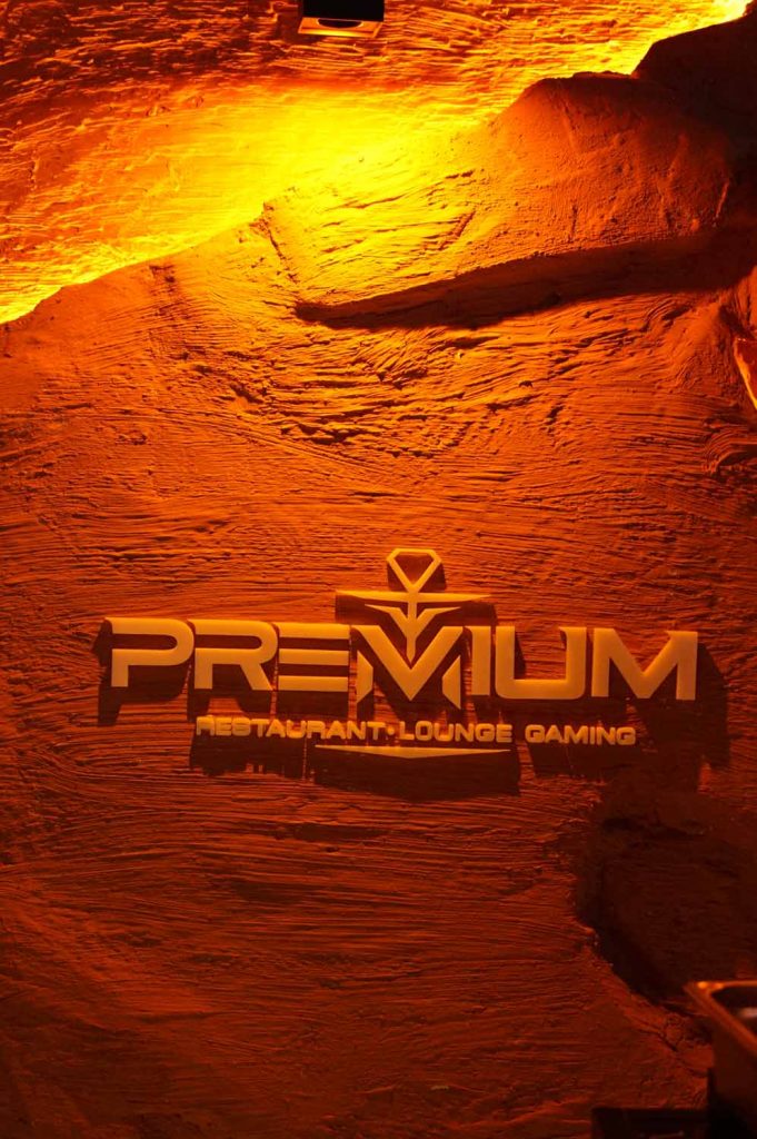 die beste shisha bar in der naehe der alster in hamburg mit der schoensten shisha bar location premium hamburg ganz in der naehe der binnenalster 11 | Alster | PREMIUM - Shisha Bar, Restaurant & Gaming | 14 Oktober 2025 | | Shino